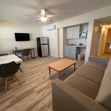 Beachside Resort Motel St. Pete Beach Esterno foto