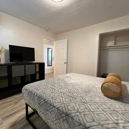 Beachside Resort Motel St. Pete Beach Esterno foto