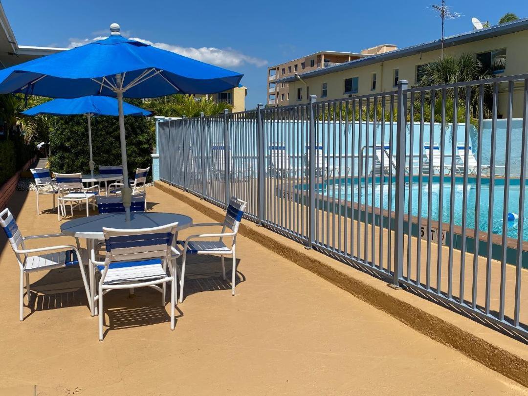 Beachside Resort Motel St. Pete Beach Esterno foto
