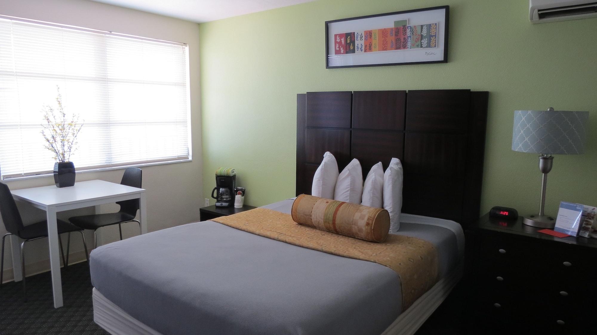 Beachside Resort Motel St. Pete Beach Esterno foto
