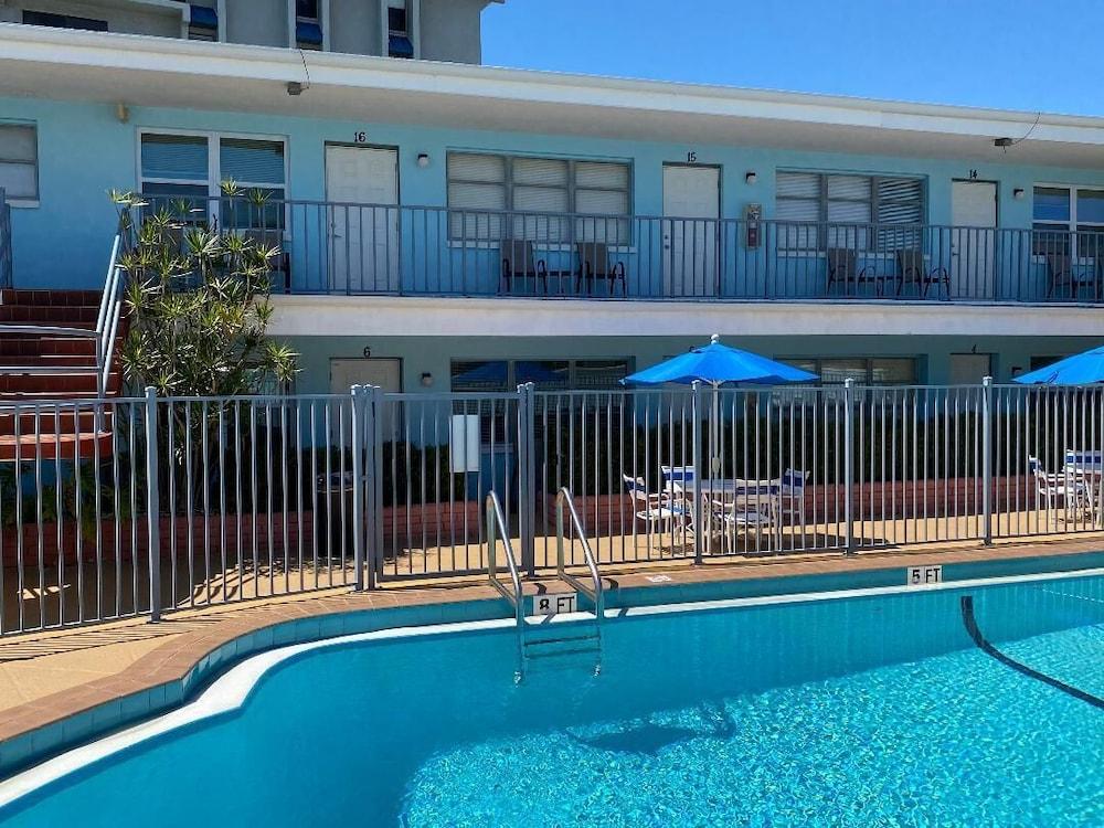 Beachside Resort Motel St. Pete Beach Esterno foto