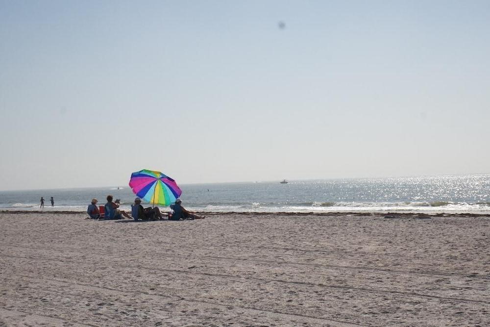 Beachside Resort Motel St. Pete Beach Esterno foto
