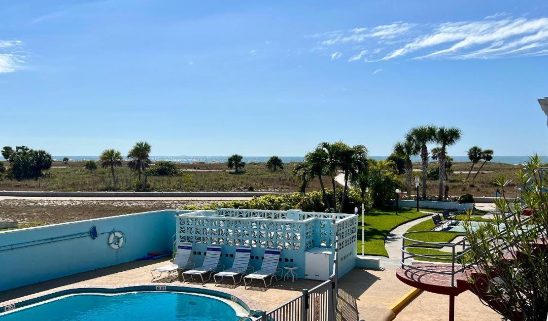 Beachside Resort Motel St. Pete Beach Esterno foto