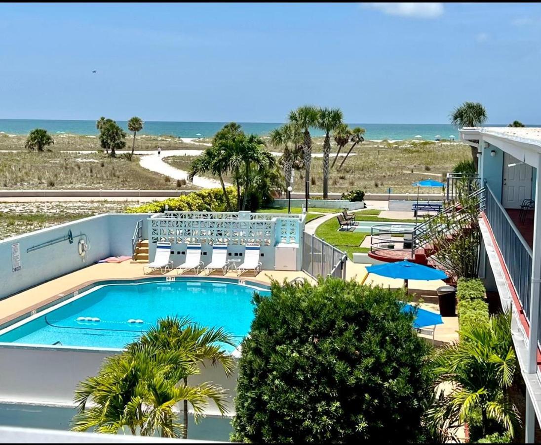 Beachside Resort Motel St. Pete Beach Esterno foto