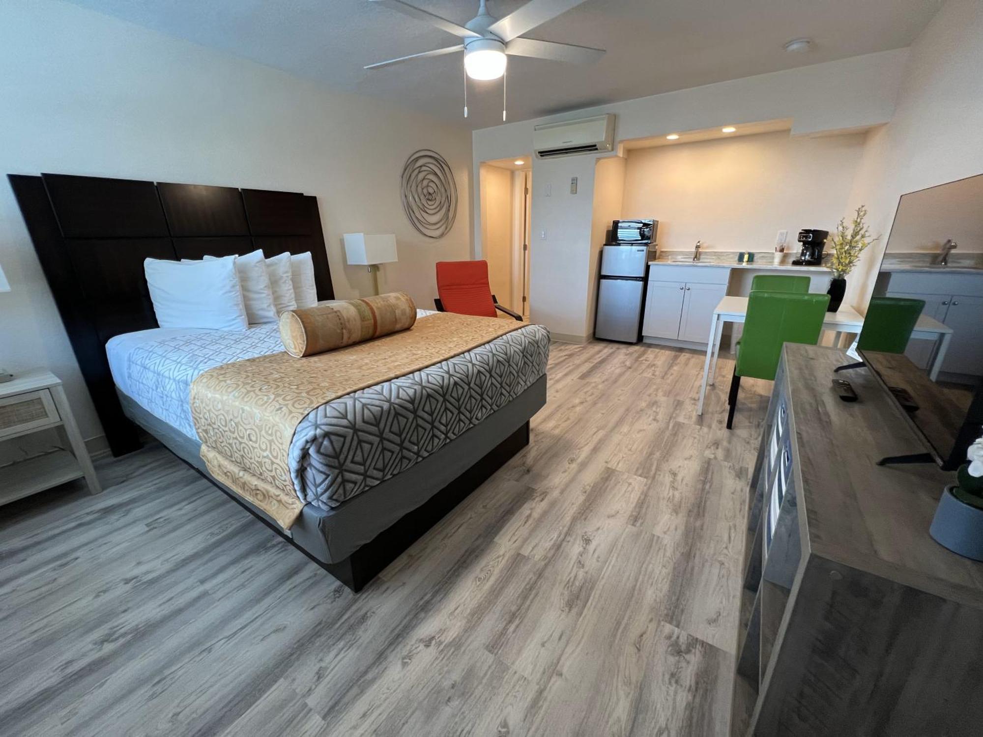 Beachside Resort Motel St. Pete Beach Esterno foto