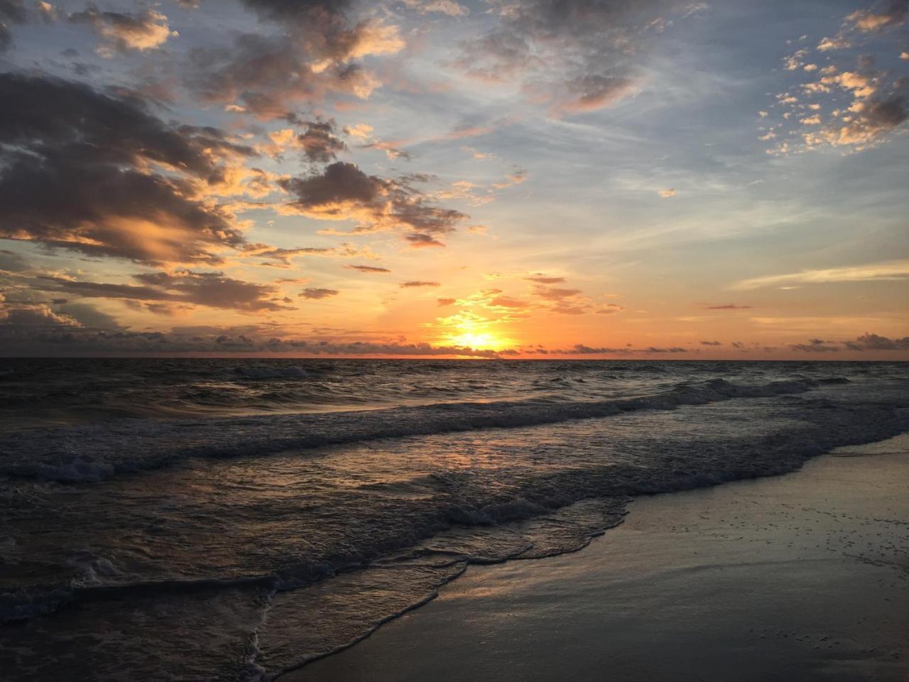 Beachside Resort Motel St. Pete Beach Esterno foto