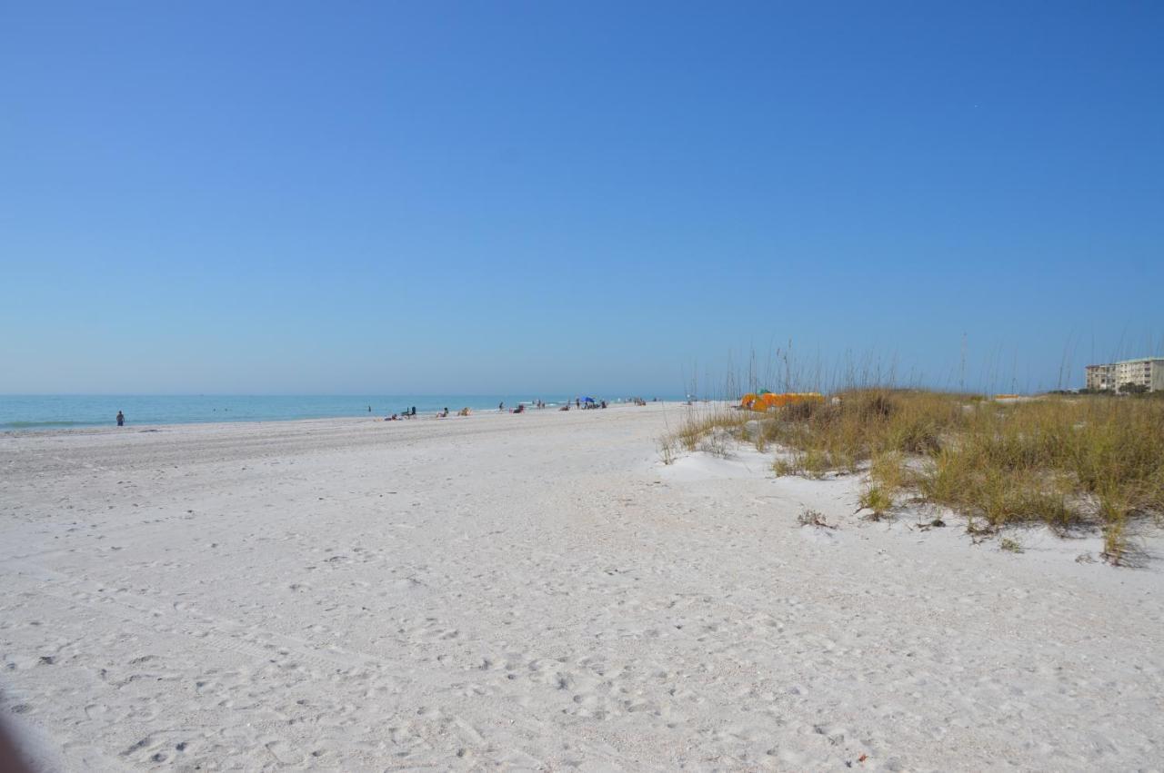 Beachside Resort Motel St. Pete Beach Esterno foto